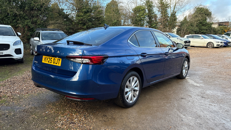 Skoda Superb 1.5 TSI e-TEC SE Technology 5dr DSG Petrol Hatchback